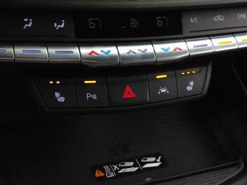 Certified 2022 Cadillac CT4 Luxury w/ Sun And Sound Package image 33