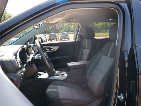 Used 2024 Chevrolet Blazer LT w/ Convenience Package FWD image 10
