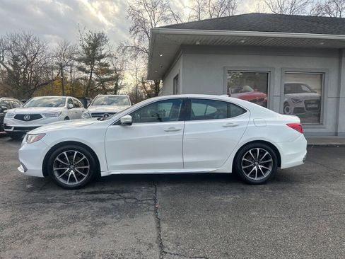 Used 2018 Acura TLX V6 SH-AWD w/ Technology Pkg image 4