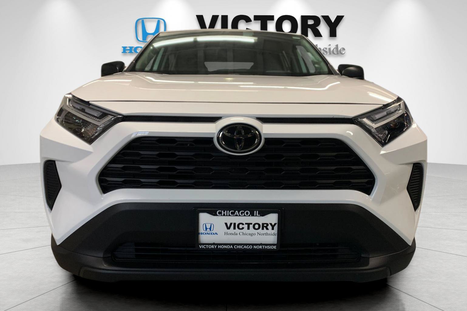 Used 2025 Toyota RAV4 LE AWD/4WD image 8