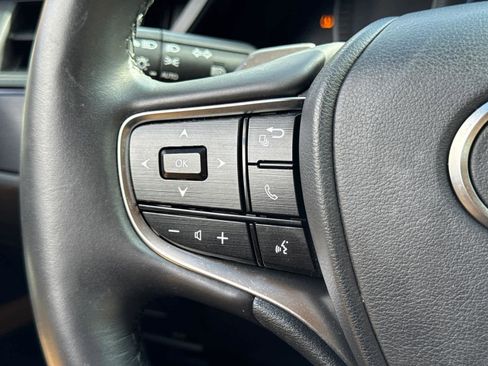 Used 2023 Lexus ES 350 w/ Premium Package image 23