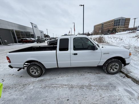 Used 2010 Ford Ranger XLT image 2