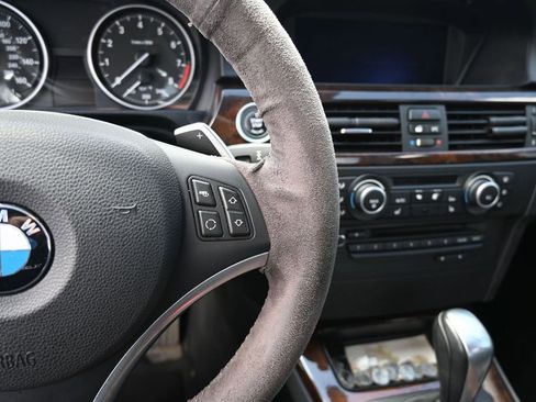 Used 2011 BMW 335i Sedan RWD image 23