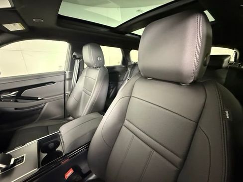 New 2026 Land Rover Range Rover Evoque S image 5