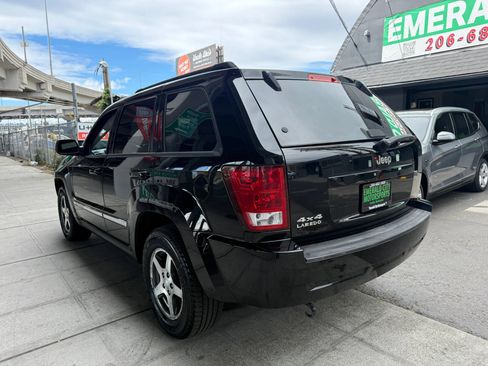Used 2006 Jeep Grand Cherokee Laredo AWD/4WD image 6
