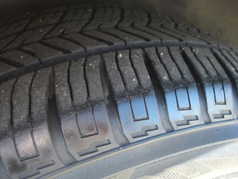 Used 2007 Ford Mustang Premium image 18