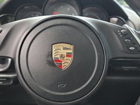 Used 2013 Porsche Cayenne S image 18