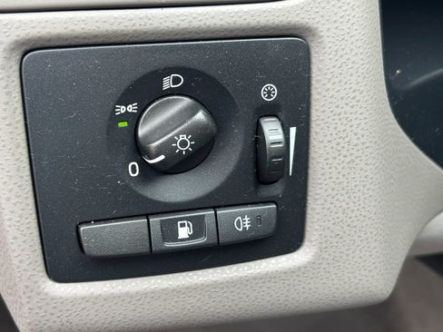 Used 2006 Volvo V50 2.4i image 35