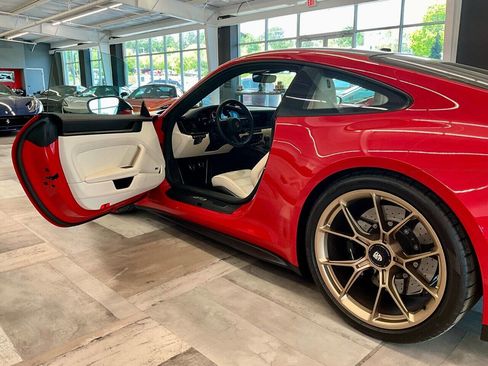 Used 2022 Porsche 911 GT3 image 18