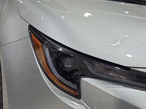 Certified 2025 Toyota Corolla LE FWD image 8