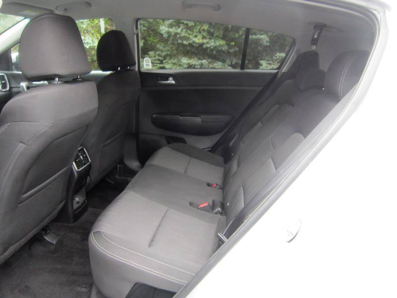 Used 2020 Kia Sportage LX AWD/4WD image 11
