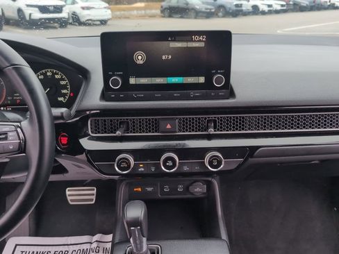 Used 2025 Honda Civic Sport image 18
