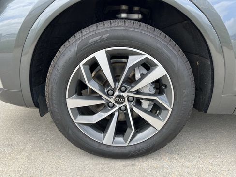 Certified 2023 Audi Q5 2.0T Premium w/ Convenience Package AWD/4WD image 13