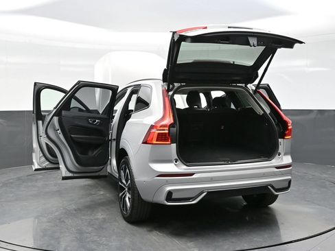 Used 2025 Volvo XC60 B5 Plus AWD/4WD image 42