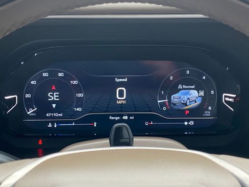 Used 2024 GMC Yukon XL Denali image 30