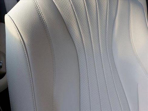 Used 2019 Mercedes-Benz E 300 image 19