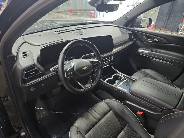 Used 2026 Chevrolet Traverse High Country w/ LPO, Floor Liner Package AWD/4WD image 18