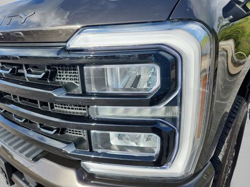 Used 2024 Ford F250 Lariat w/ Black Appearance Package AWD/4WD image 14