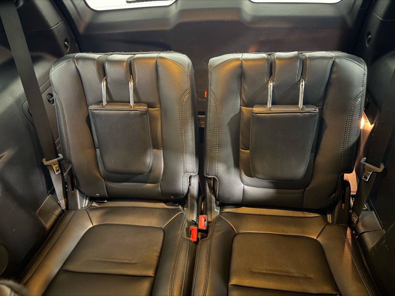 Used 2016 Ford Explorer XLT w/ Equipment Group 202A AWD/4WD image 14