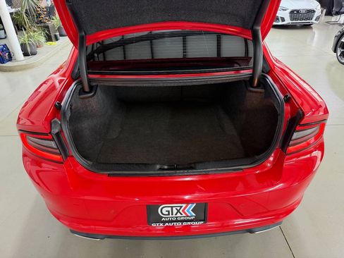 Used 2022 Dodge Charger SXT RWD image 9