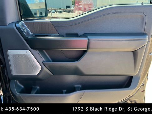 Used 2022 Ford F150 Raptor w/ Raptor 37 Performance Package AWD/4WD image 22