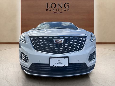 Certified 2025 Cadillac XT5 Premium Luxury image 8