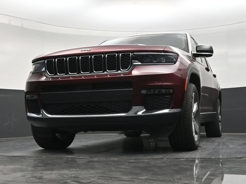 Used 2021 Jeep Grand Cherokee L Limited AWD/4WD image 27