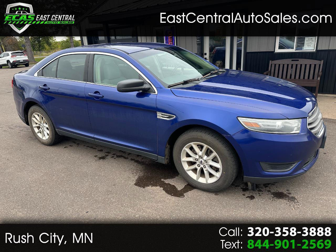 Used 2014 Ford Taurus SE FWD image 1