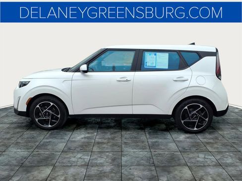 Used 2023 Kia Soul EX image 7