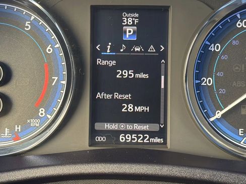 Used 2019 Toyota Corolla SE w/ SE Premium Package image 17