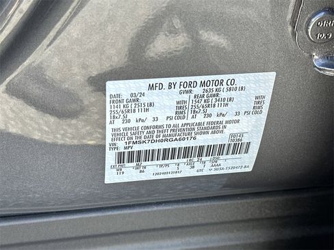 Used 2024 Ford Explorer XLT image 40