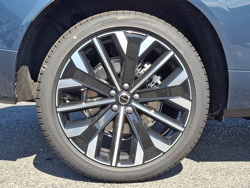 New 2026 Volvo XC60 T8 Ultra w/ Protection Package Premier AWD/4WD image 5