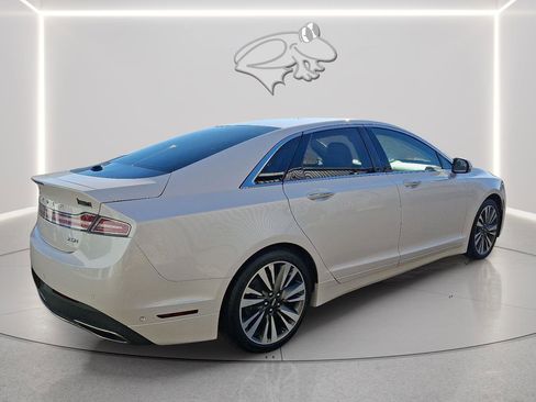 Used 2019 Lincoln MKZ Reserve image 4