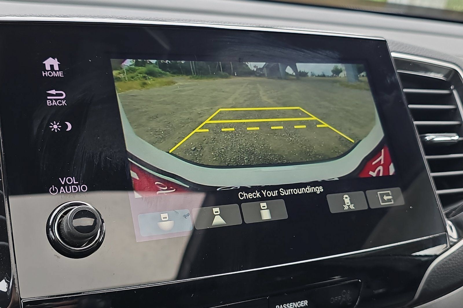 Used 2025 Honda Passport EX-L image 16