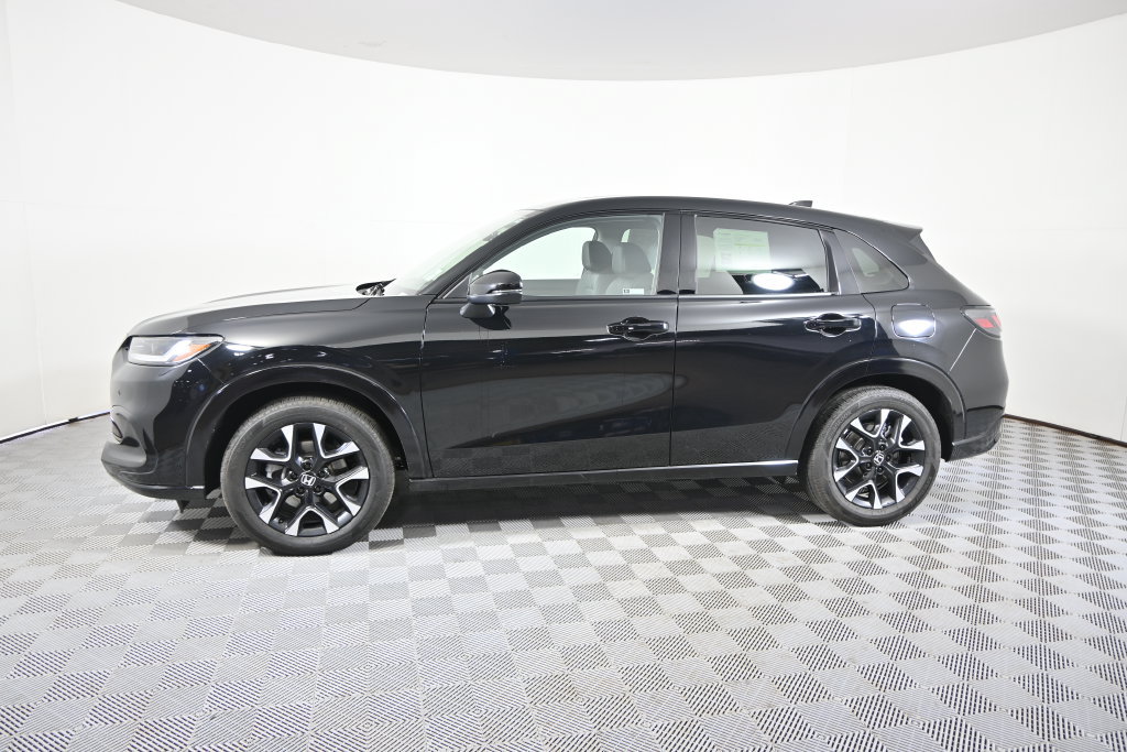 Used 2026 Honda HR-V EX-L image 2