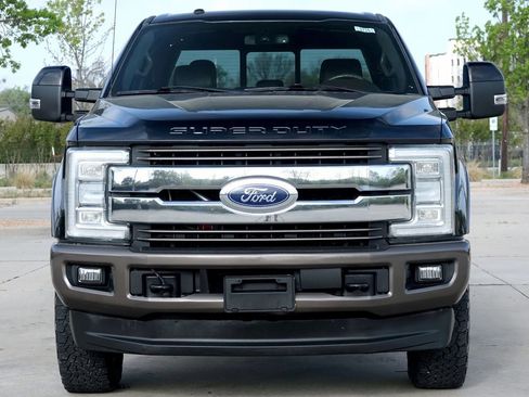 Used 2017 Ford F250 King Ranch w/ King Ranch Ultimate Package AWD/4WD image 4