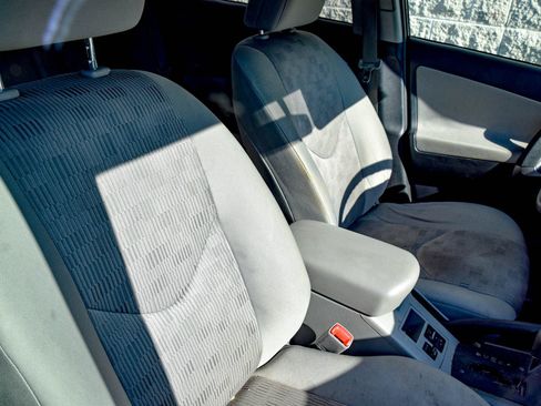 Used 2012 Toyota RAV4 4WD image 21