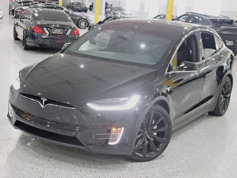 Used 2020 Tesla Model X AWD/4WD image 5