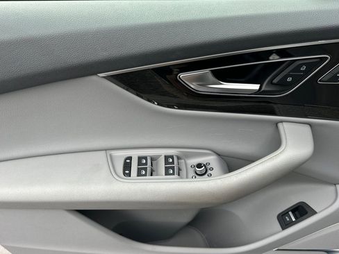 Used 2019 Audi Q7 3.0T Premium Plus image 10