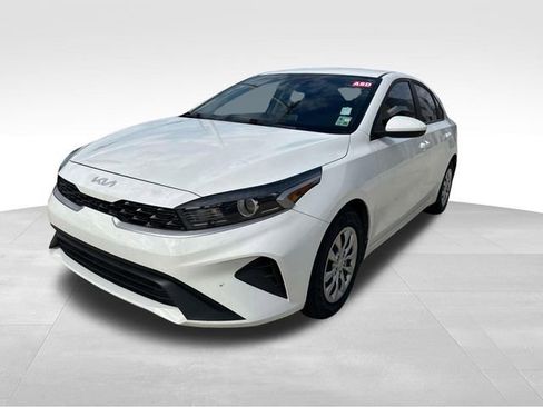 Used 2022 Kia Forte Sedan image 3