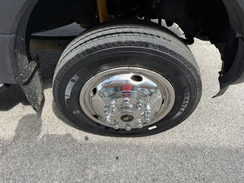 Used 2018 Ford F550 4x4 Regular Cab Super Duty image 13