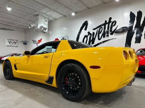 Used 2003 Chevrolet Corvette Z06 w/ Memory Package, 3 Drivers RWD image 4