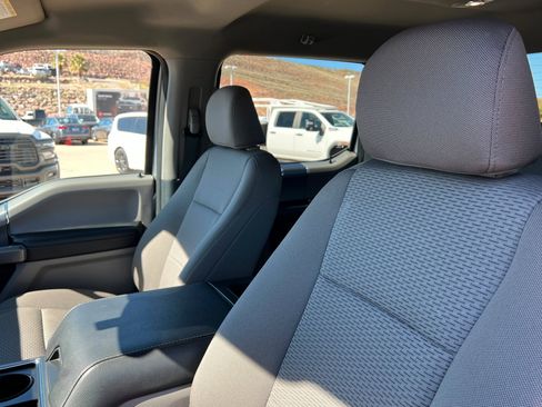 Used 2022 Ford F350 XLT w/ XLT Premium Package image 17