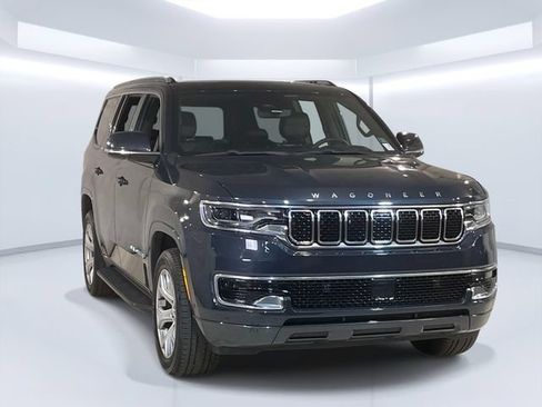Used 2022 Jeep Wagoneer Series I w/ Premium Group I AWD/4WD image 9
