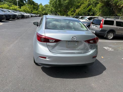 Used 2017 MAZDA MAZDA3 Touring image 12