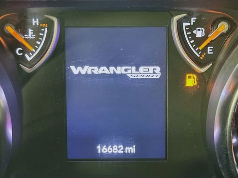 Certified 2021 Jeep Wrangler Sport image 21