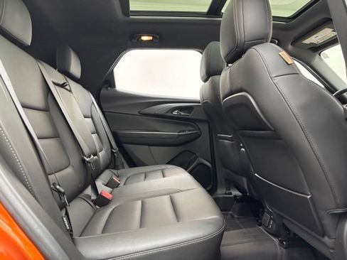 Used 2023 Chevrolet TrailBlazer ACTIV w/ Sun and Liftgate Package AWD/4WD image 38