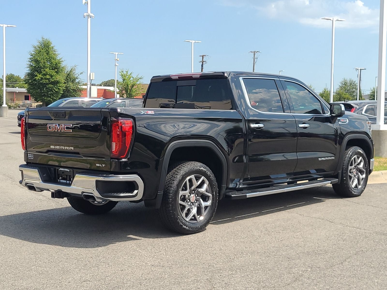 Used 2024 GMC Sierra 1500 SLT w/ SLT Premium Plus Package AWD/4WD image 3