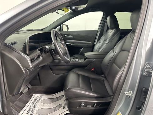 Used 2025 Cadillac XT4 Premium Luxury image 22