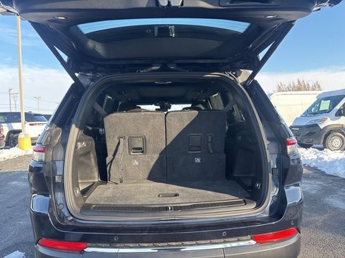 Used 2024 Jeep Grand Cherokee L Limited w/ Luxury Tech Group II image 10